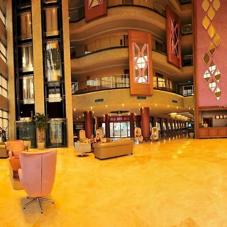 Hotel Golden Rock
