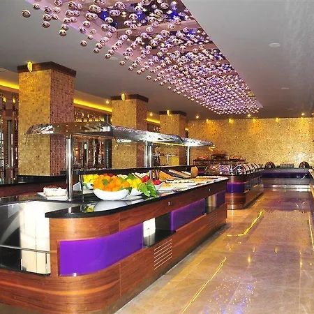 Szálloda Golden Rock 5*