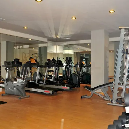 Golden Rock Szálloda 5*